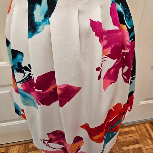 Vince Camuto Summer Dress, Size 10 - Picture 7 of 10